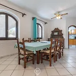 Villa The House By The Sea San Vero Milis